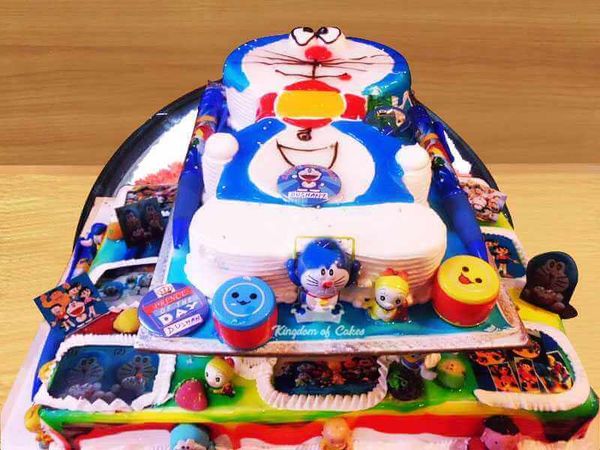Doraemon Birthday cake  Decorated Cake by D Sugar  CakesDecor